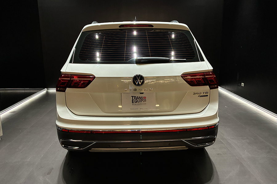 Volkswagen Tiguan 240 TSI 4Motion